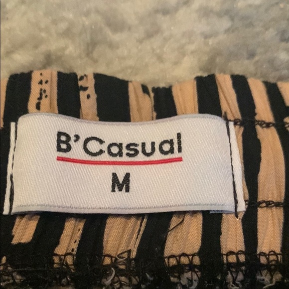 Stylish women’s Patterned Pants - Picture 2 of 7